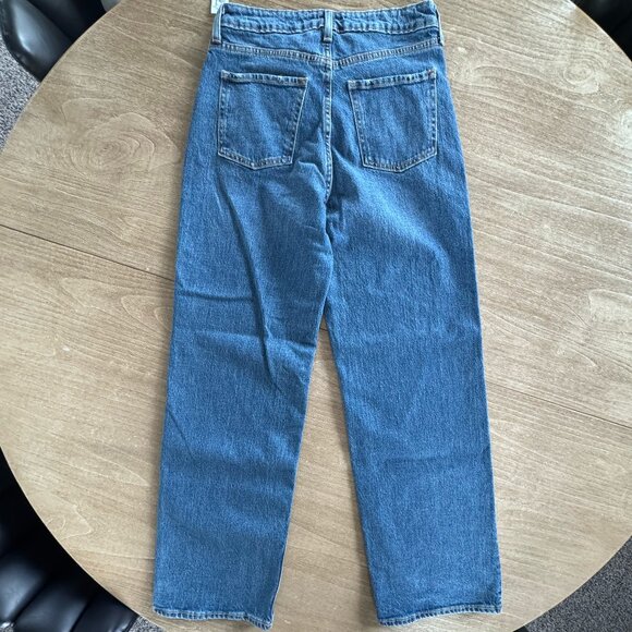 NWT Old Navy Extra High Rise Curvy Wide Leg Jeans, Size 4 - Picture 4 of 8